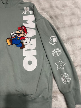 Women's Unbranded Super Mario Green Hoodie M